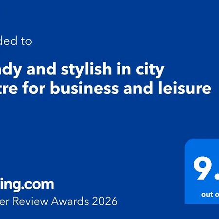 Trendy And Stylish In Centre For Business And Leisure Appartement